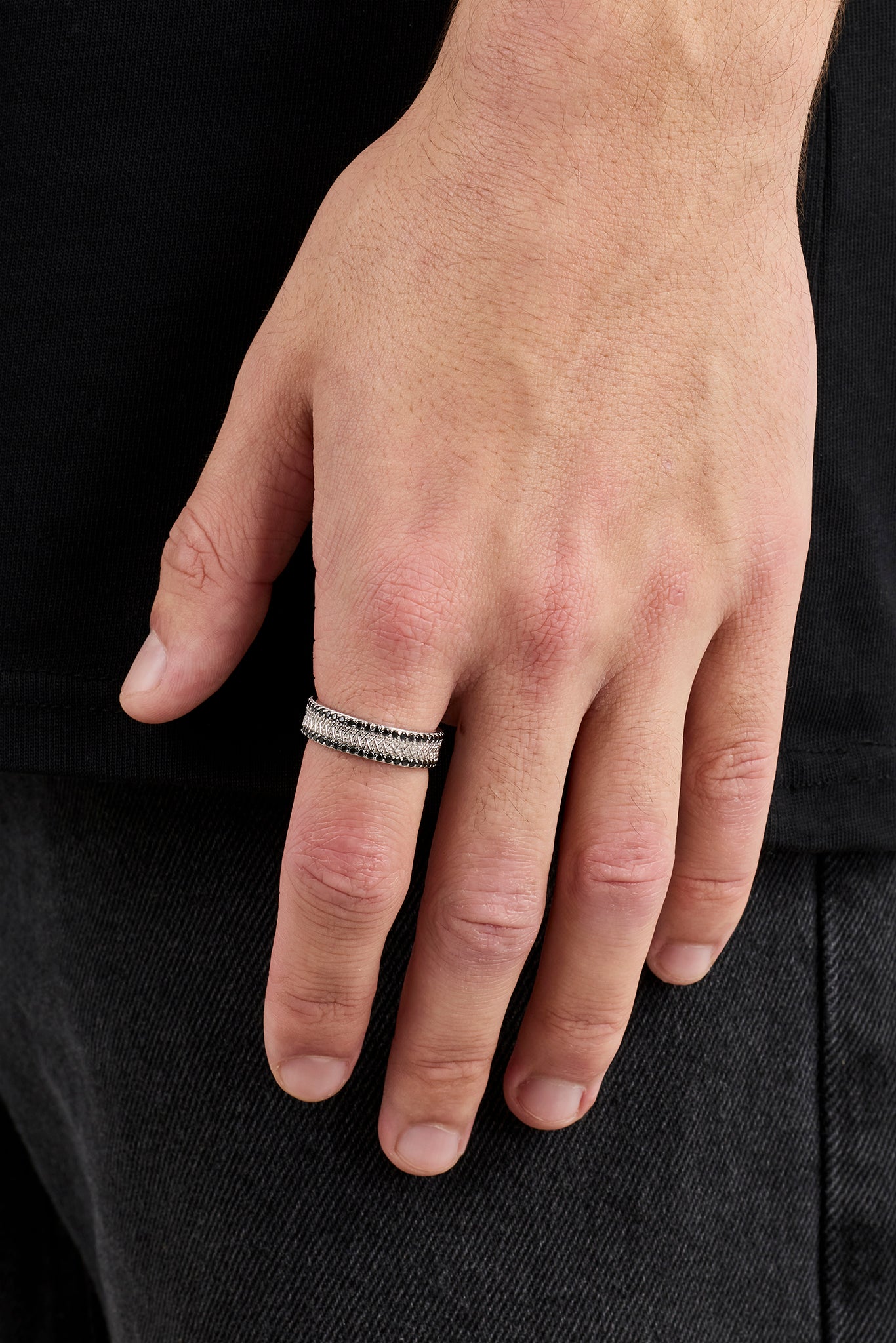 Textured & Black Iced Band Ring - 6mm - White Gold